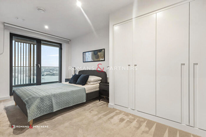 2 Bedroom Apartment To Rent In Marco Polo, Royal Wharf, E16