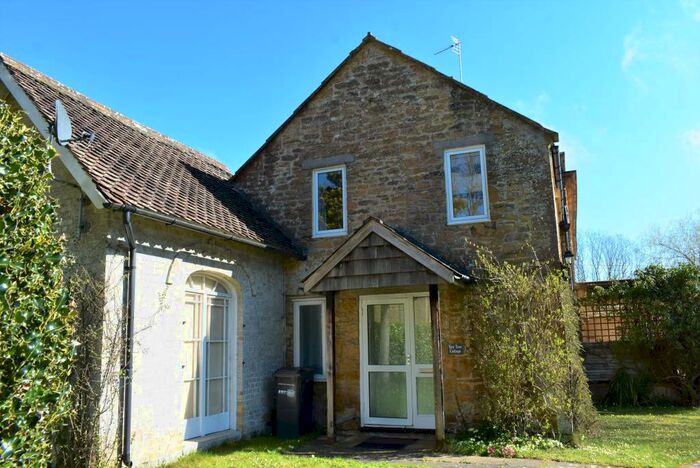 2 Bedroom Stone House To Rent In West Coker, BA22