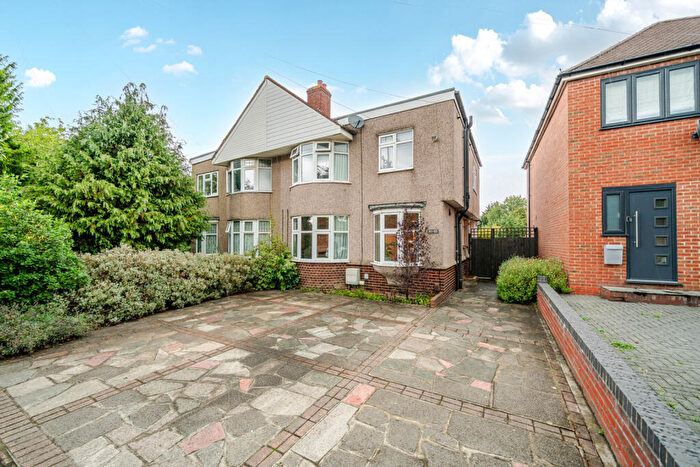 4 Bedroom Semi-Detached House For Sale In Main Road, Sidcup, DA14