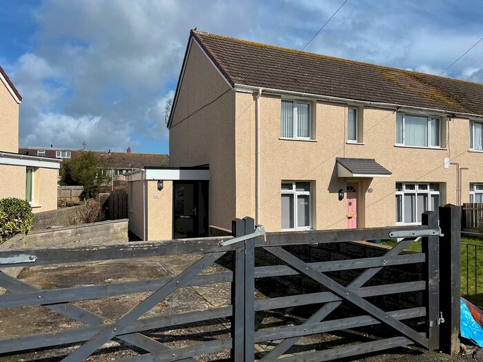 2 Bedroom Flat To Rent In Lougher Place, St Athan, Barry, CF62