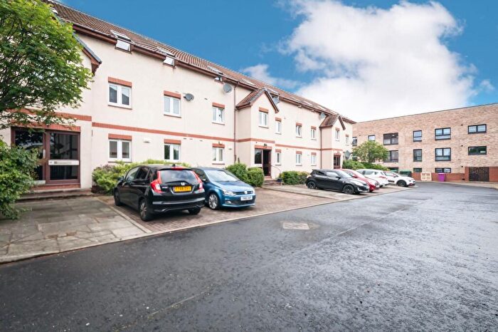 2 Bedroom Flat For Sale In Peffermill Road, Edinburgh, EH16