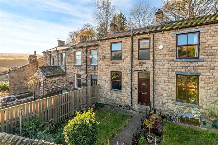 2 Bedroom Terraced House For Sale In The Clough, Mirfield, West Yorkshire, WF14