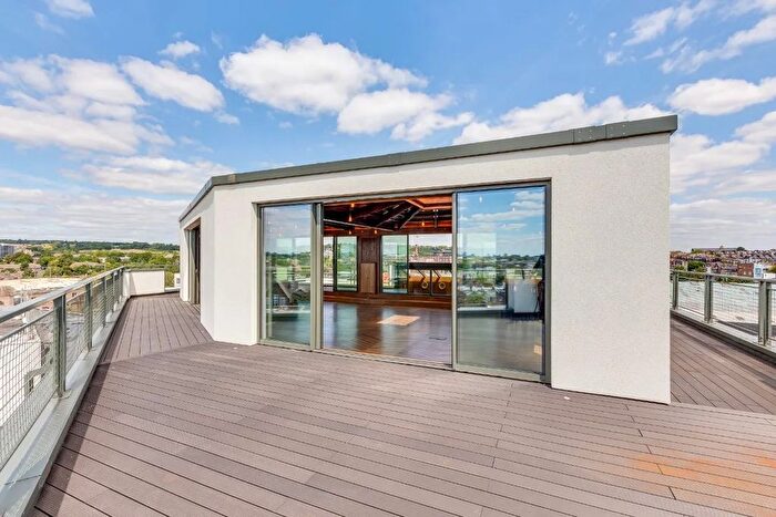 4 Bedroom Penthouse For Sale In Holmes Road, Kentish Town, NW5