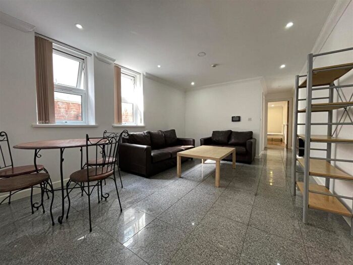 1 Bedroom Apartment To Rent In Albany Road, Cardiff, CF24