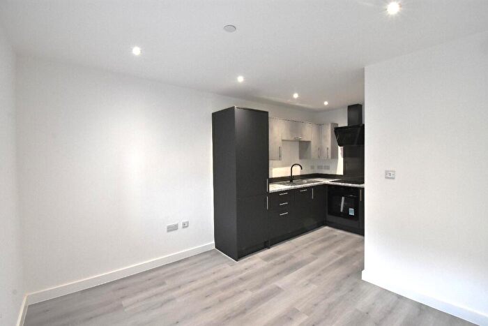 2 Bedroom Flat To Rent In - George Street, Hull, HU1