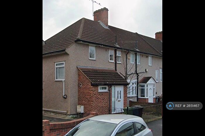 3 Bedroom Semi Detached House To Rent In Lindsey Road, Dagenham, RM8