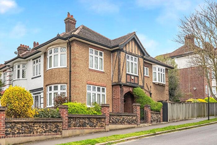3 Bedroom Semi Detached House For Sale In Boston Gardens, Brentford, TW8
