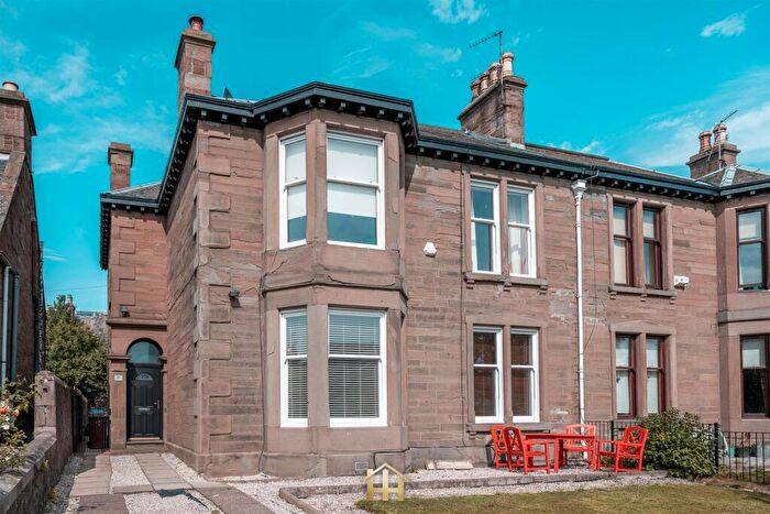 5 Bedroom House For Sale In Shamrock Street, Dundee, DD4