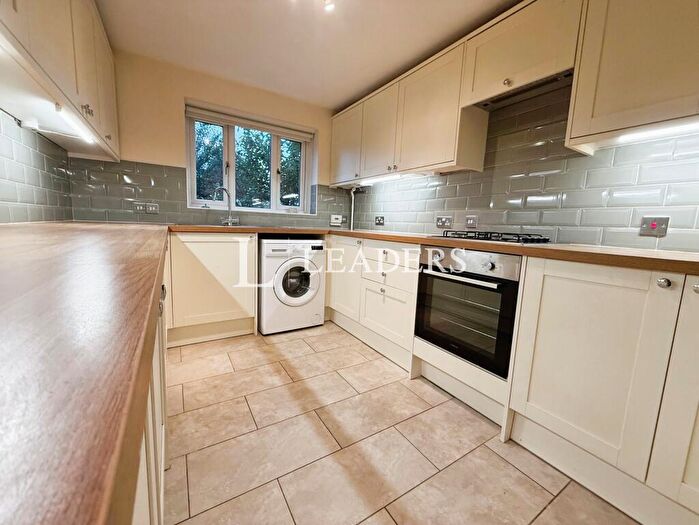 3 Bedroom Link Detached House To Rent In Century Close, Cirencester, GL7