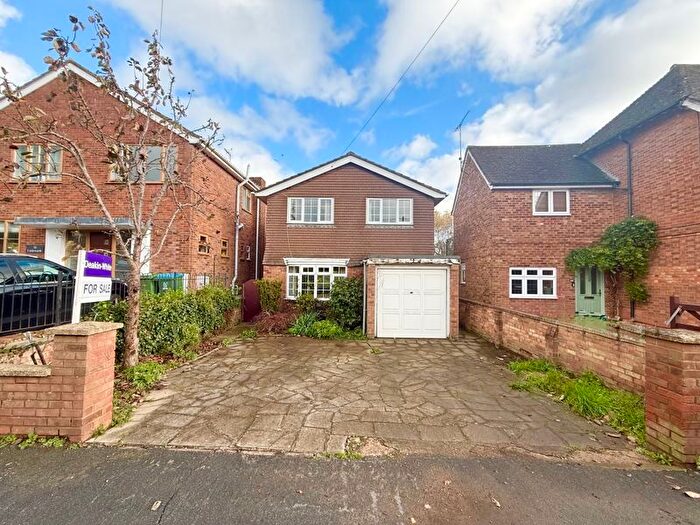 4 Bedroom Detached House For Sale In Littleworth, Leighton Buzzard, LU7