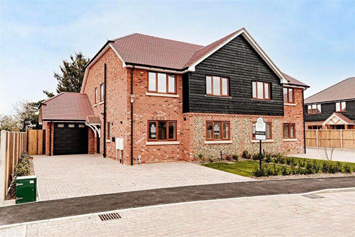 3 Bedroom Semi Detached House For Sale In The Birch, Mill Field, Ash, Canterbury, Kent, CT3
