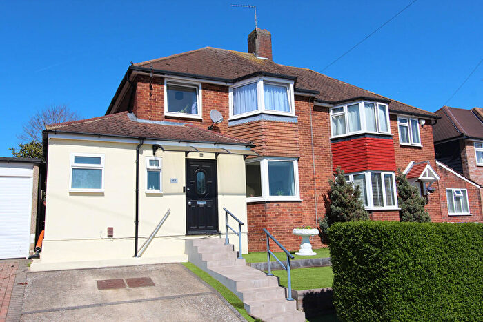 4 Bedroom Semi Detached House For Sale In Davenport Road, Sidcup, DA14