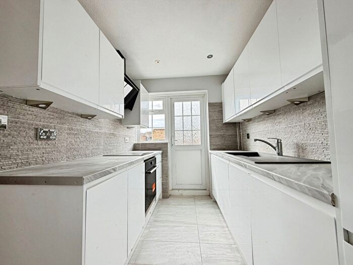 3 Bedroom Terraced House To Rent In Brompton Close, Hounslow, TW4