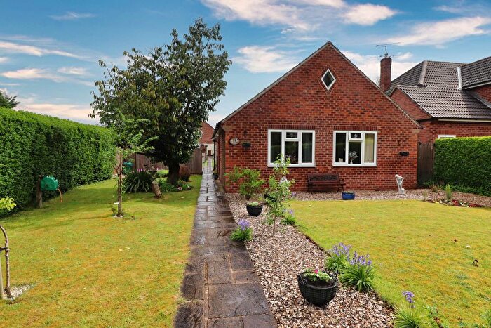 3 Bedroom Detached Bungalow For Sale In Burton Road, Lincoln, LN1