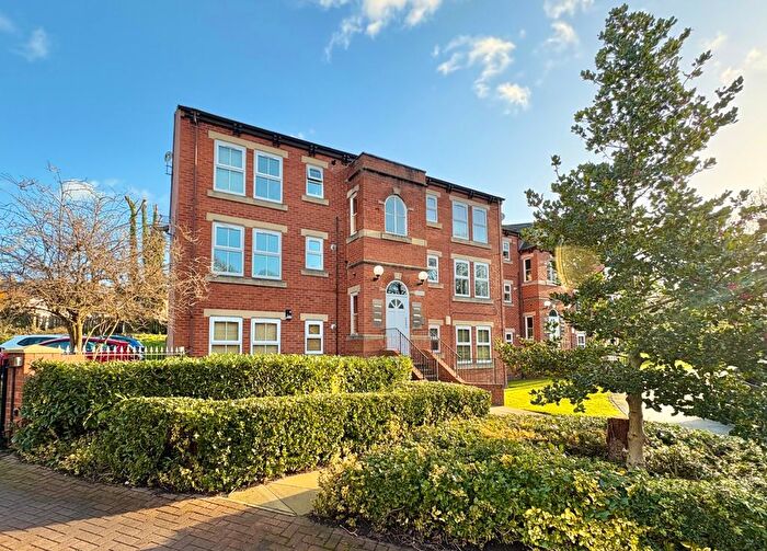 2 Bedroom Flat To Rent In Bridgewater Court, Grove Lane, Headingley, Leeds, LS6