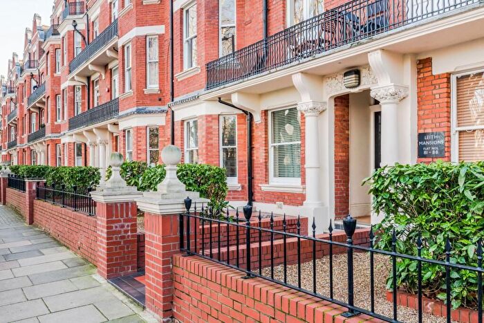 3 Bedroom Flat To Rent In Leith Mansions, Grantully Road, Maida Vale, W9