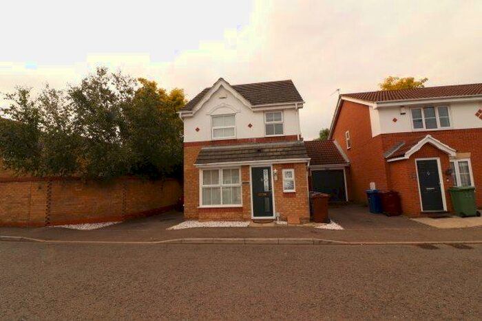 3 Bedroom Property To Rent In Grifon Road, Grays, RM16