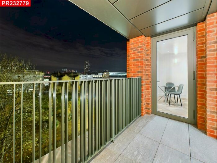 1 Bedroom Flat To Rent In Brigade Mews, London, SE1