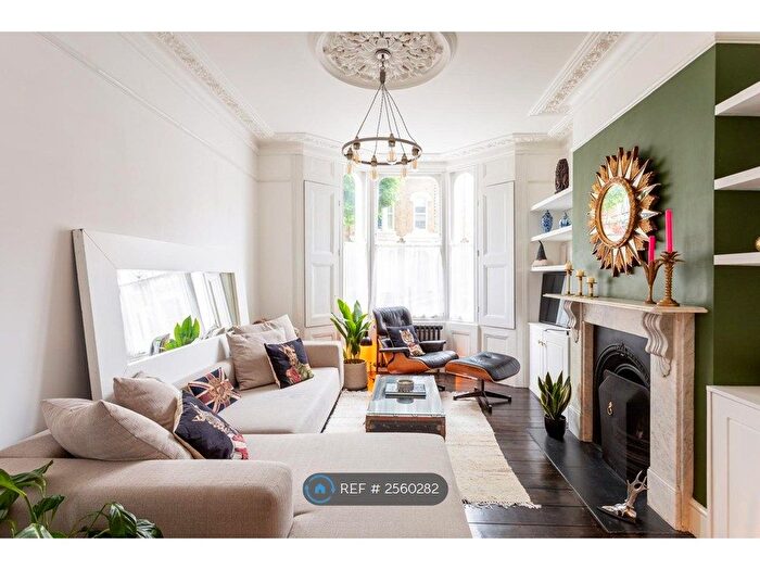 4 Bedroom Semi-Detached House To Rent In Antill Road, London, E3