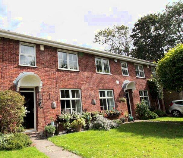 3 Bedroom Terraced House To Rent In Cookham, SL6