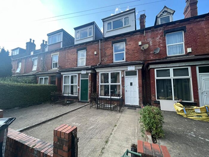 6 Bedroom Terraced House To Rent In Royal Park Avenue, Hyde Park, Leeds, LS6