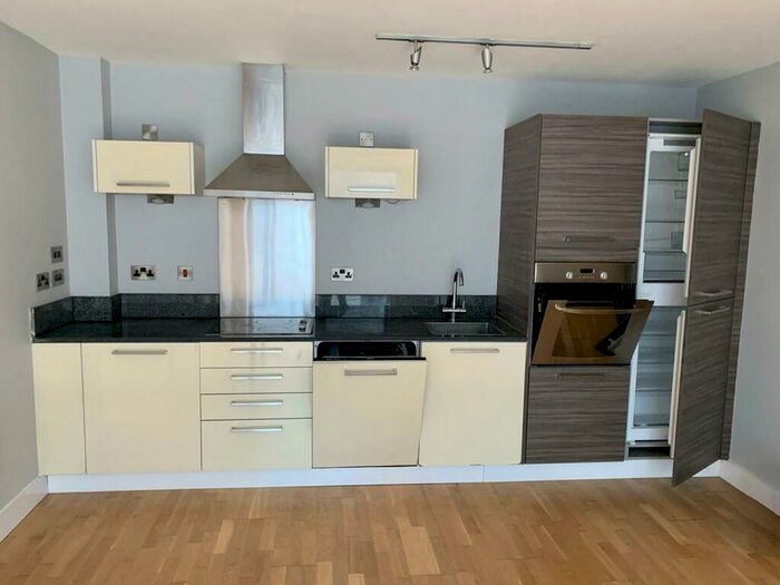 2 Bedroom Apartment To Rent In North Bank, Sheffield, S3