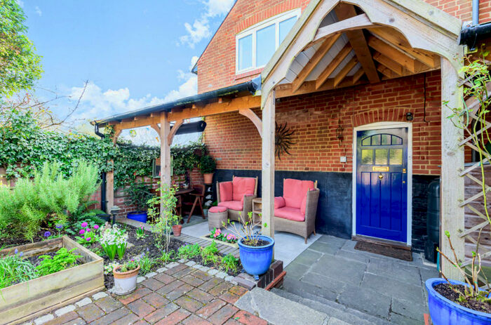 3 Bedroom Maisonette For Sale In Chattis Hill Stables, Spitfire Lane, Stockbridge, Hampshire, SO20