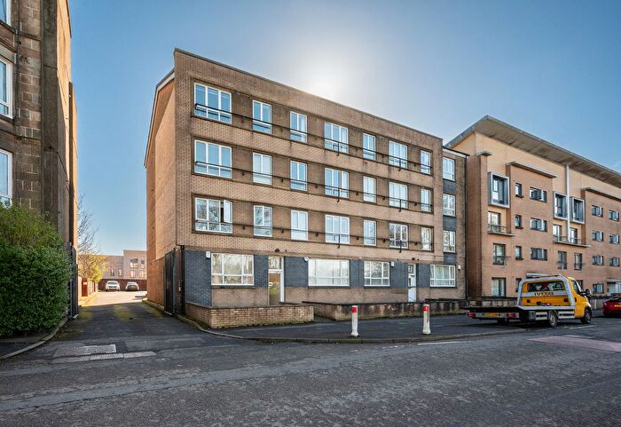 2 Bedroom Flat For Sale In Wellshot Road, Glasgow, G32