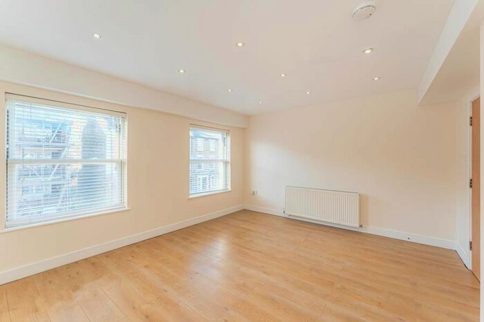 1 Bedroom Flat To Rent In Cricketfield Road, Hackney, E5
