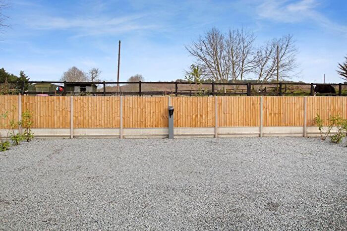 3 Bedroom Detached Bungalow For Sale In Parsonage Lane, Sidcup, DA14
