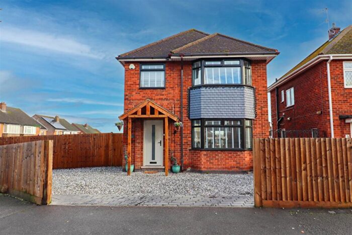 3 Bedroom Detached House For Sale In Gresley Road, Ilkeston, DE7