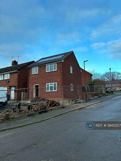 3 Bedroom Detached House To Rent In Cobnar Drive, Chesterfield, S41