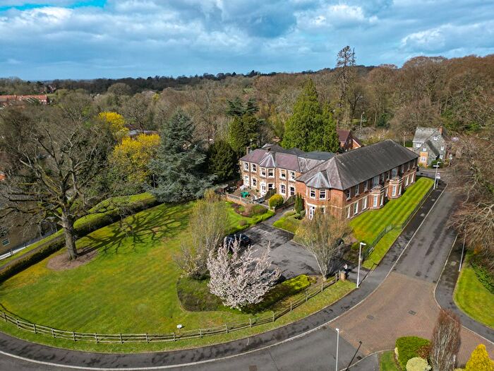 3 Bedroom Flat For Sale In De Havilland Drive, Hazlemere, High Wycombe, Buckinghamshire, HP15