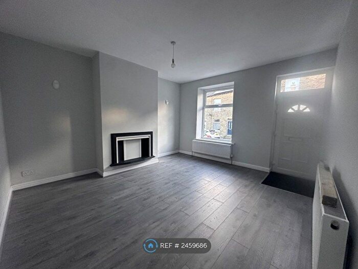 2 Bedroom Terraced House To Rent In Thornton Street, Halifax, HX1