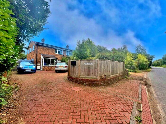 Garage / Parking To Rent In Lake Lane, Barnham, Bognor Regis, West Sussex, PO22