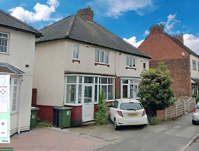 Semi-detached House For Sale In Ashtree Road, Walsall, WS3