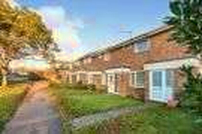 2 Bedroom Semi-Detached House To Rent In Blean Square, Maidstone, ME14