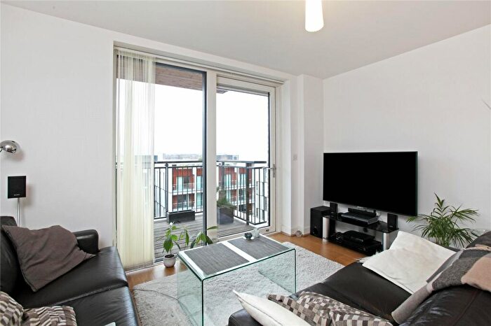 1 Bedroom Flat To Rent In Gaumont Tower, London, E8