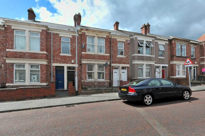 2 Bedroom Flat To Rent In Eastbourne Avenue, Gateshead, NE8