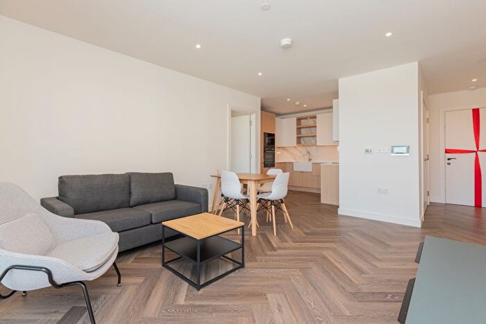 1 Bedroom Flat To Rent In The Hyde, Hendon, NW9