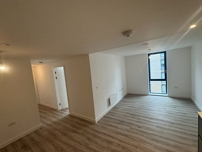2 Bedroom Flat To Rent In Chevette Court, Kimpton Road, Luton, LU2