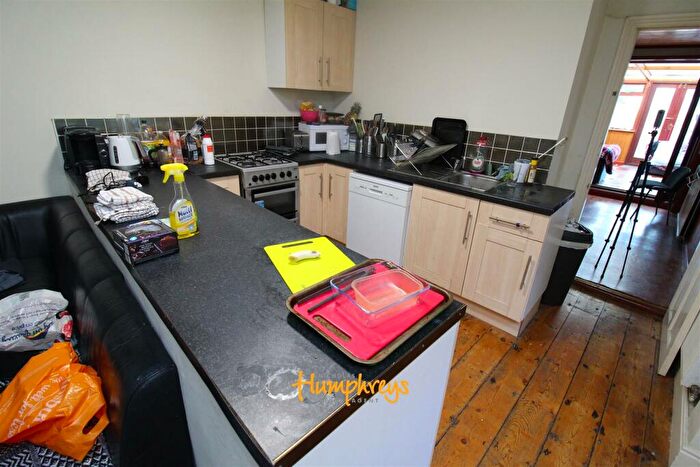 6 Bedroom House To Rent In Wilton Avenue, Southampton, SO15