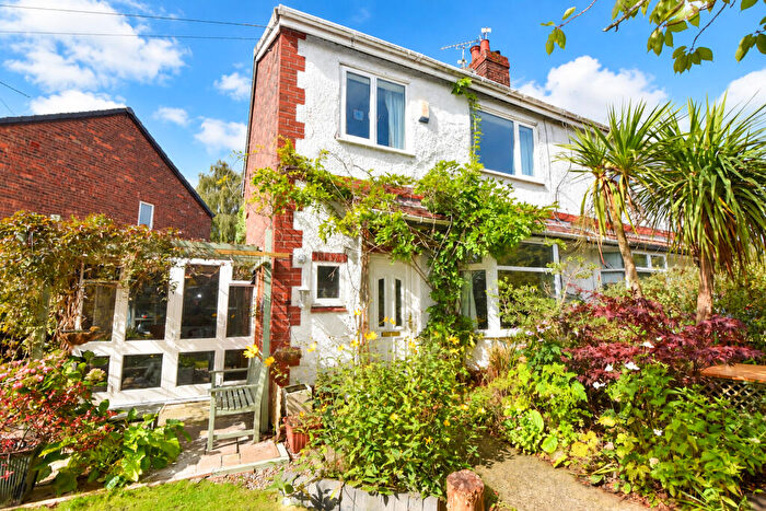 3 Bedroom Semi-Detached House For Sale In Beechfield Avenue, Flixton, Manchester, M41