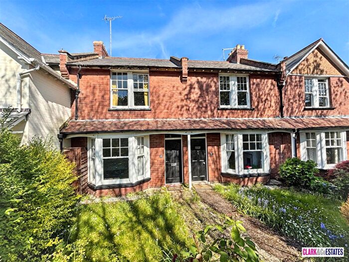 3 Bedroom Terraced House For Sale In Monmouth Avenue, Topsham, EX3