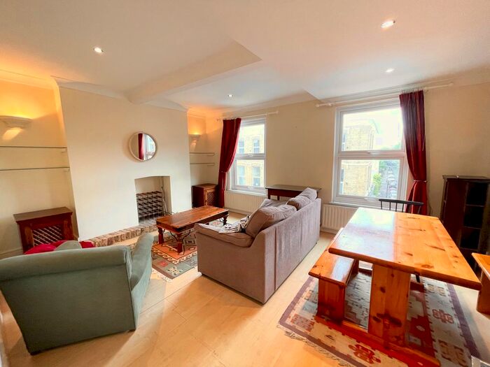 2 Bedroom Flat To Rent In Landor Road, London, SW9