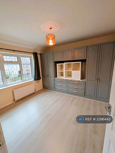 4 Bedroom Terraced House To Rent In Meadow Road, Dagenham, RM9