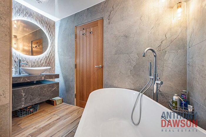 5 Bedroom Property For Sale In Gisburn Road, Nelson, BB9