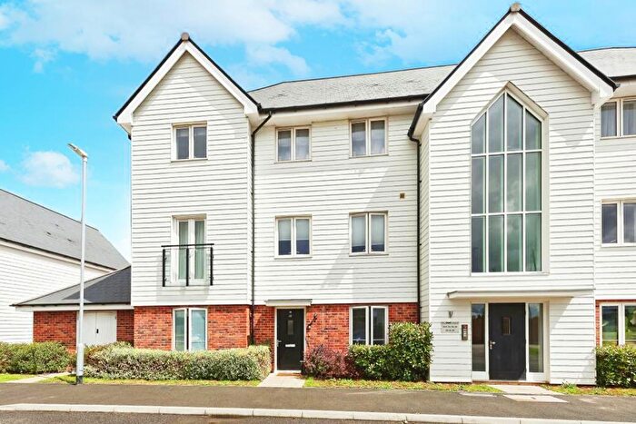 2 Bedroom Apartment For Sale In Talavera Road, Canterbury, CT1
