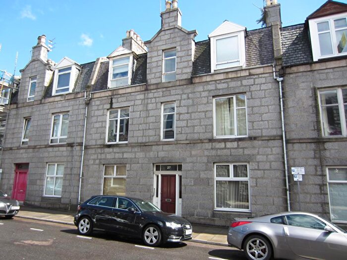 1 Bedroom Flat To Rent In Wallfield Place, Top Right, AB25