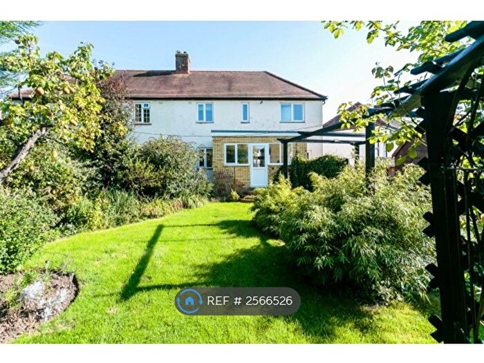 5 Bedroom Semi-Detached House To Rent In Durham Close, Guildford, GU2
